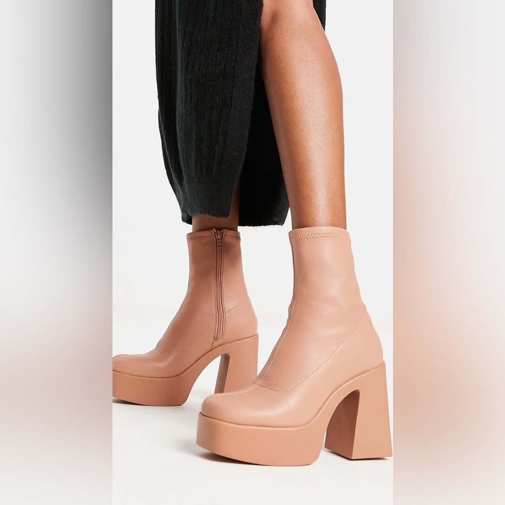 ALDO grandstep chunky platform sockboot in beige